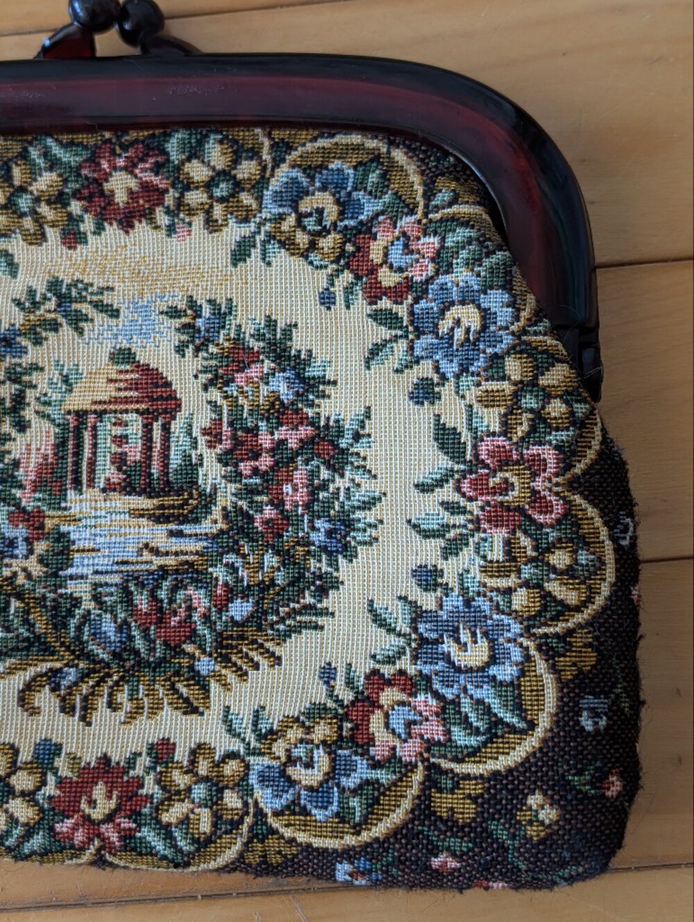 Vtg Tapestry Kiss-Lock Purse - Picture 6 of 10